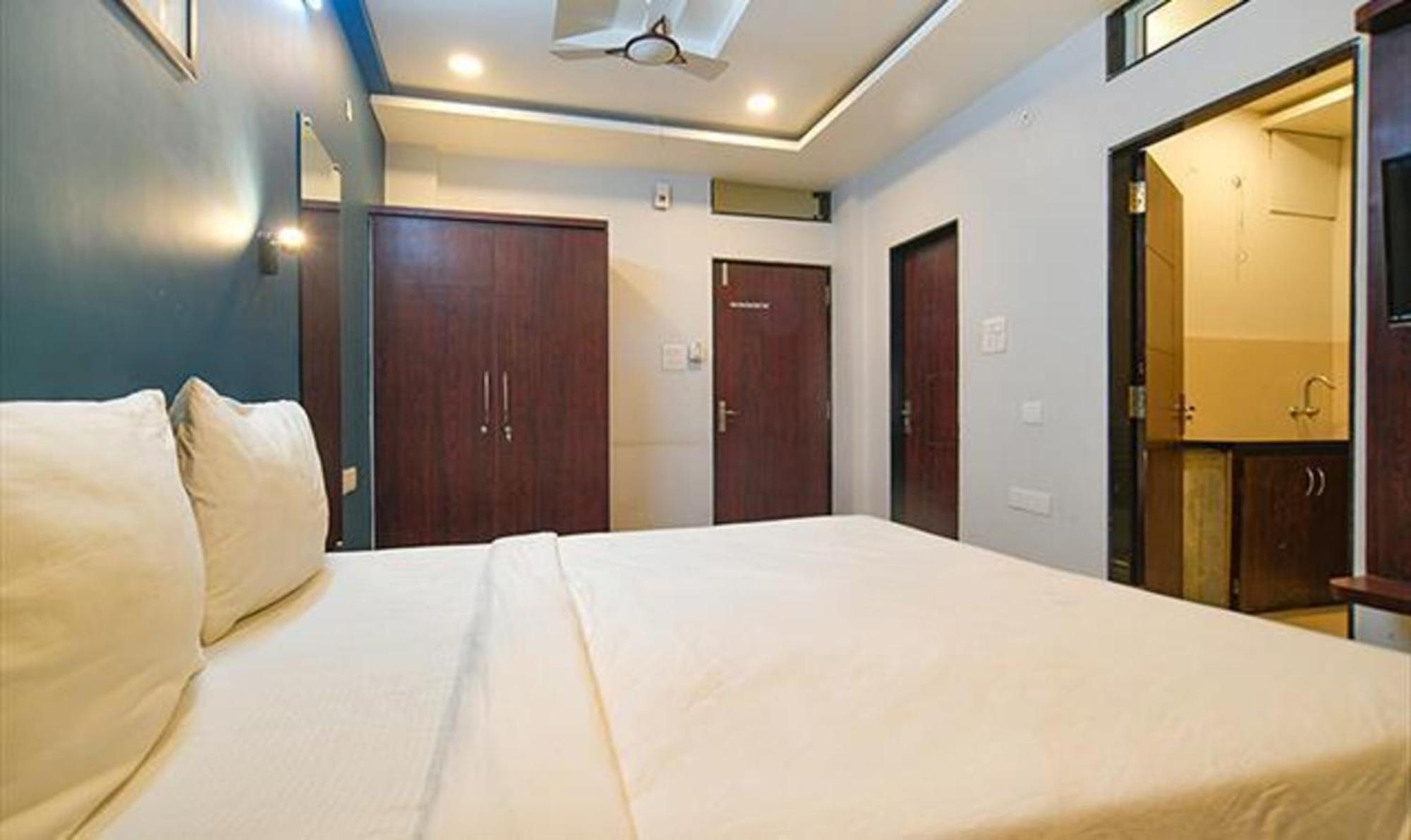 Fabexpress Sagar Sky Hotel Indore Exterior photo