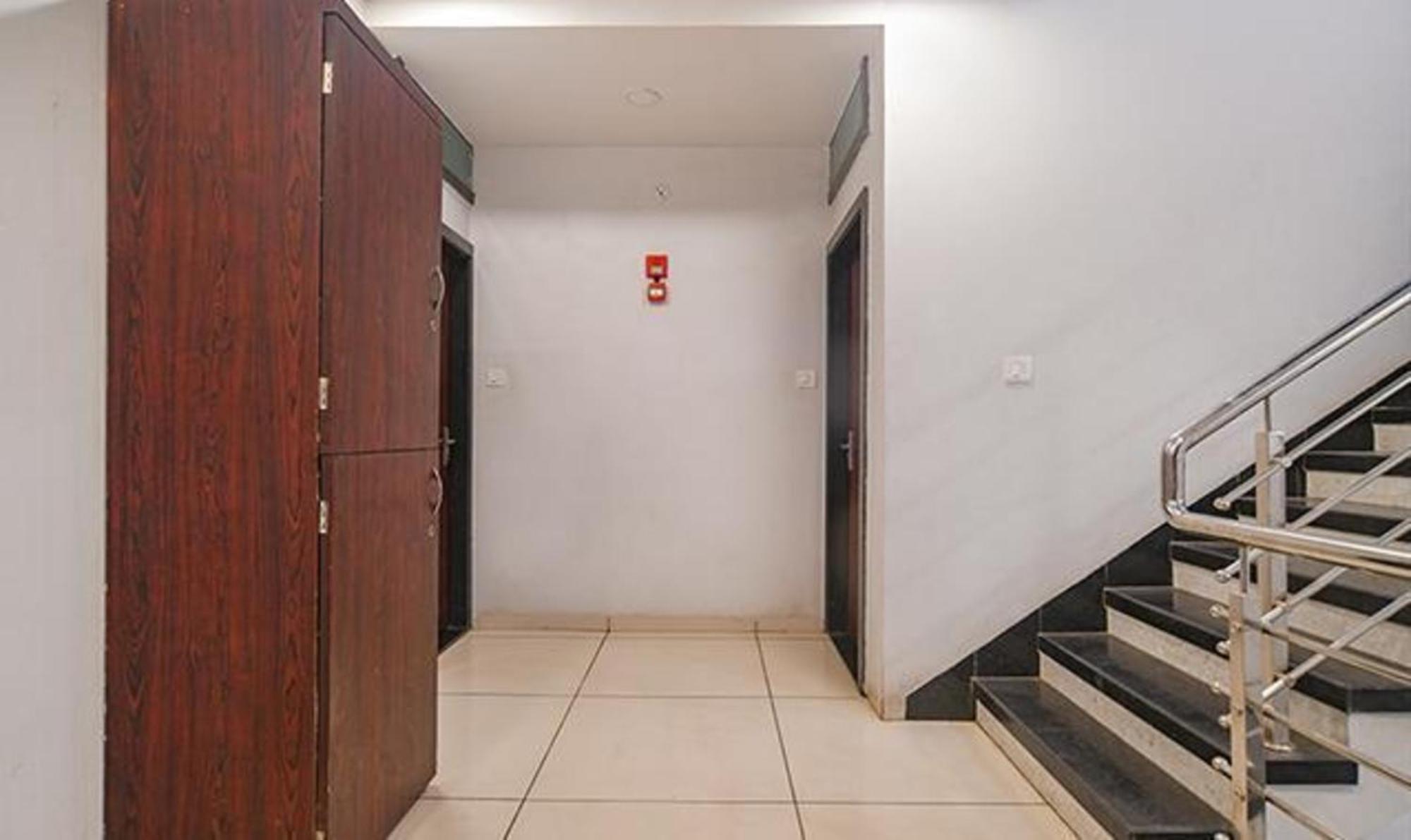 Fabexpress Sagar Sky Hotel Indore Exterior photo