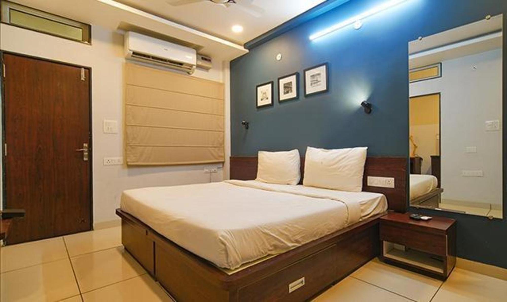 Fabexpress Sagar Sky Hotel Indore Exterior photo